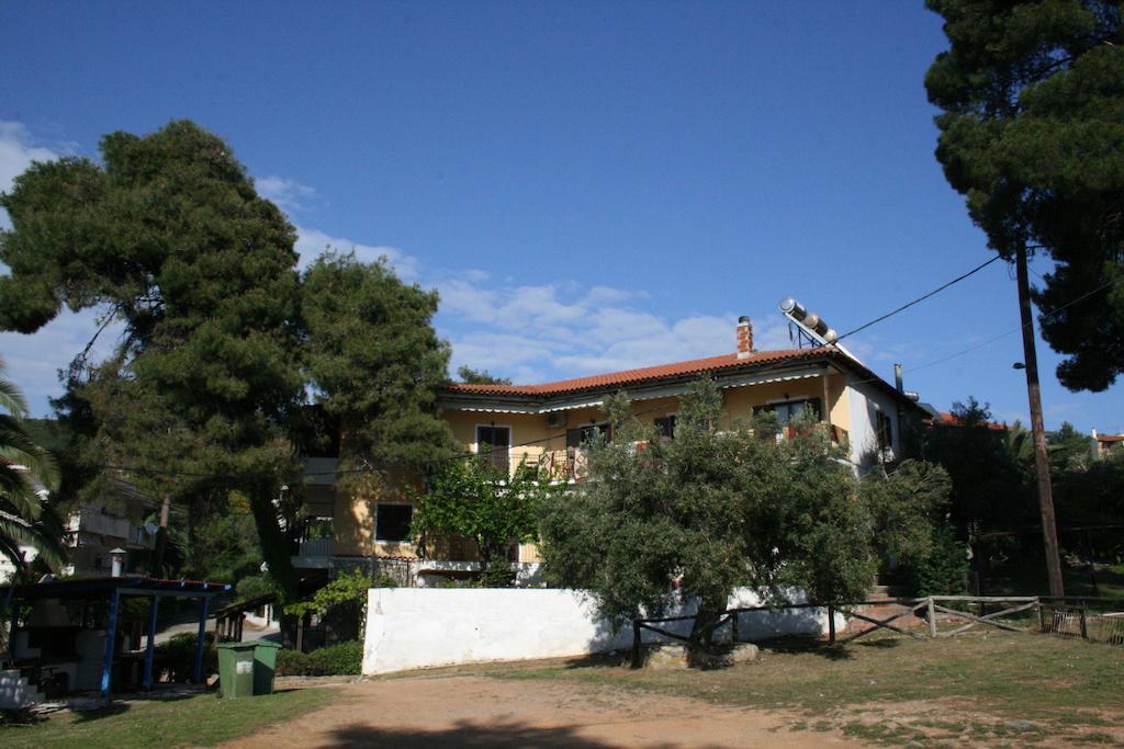 Xenios Loutra Village Karnagio Exterior photo