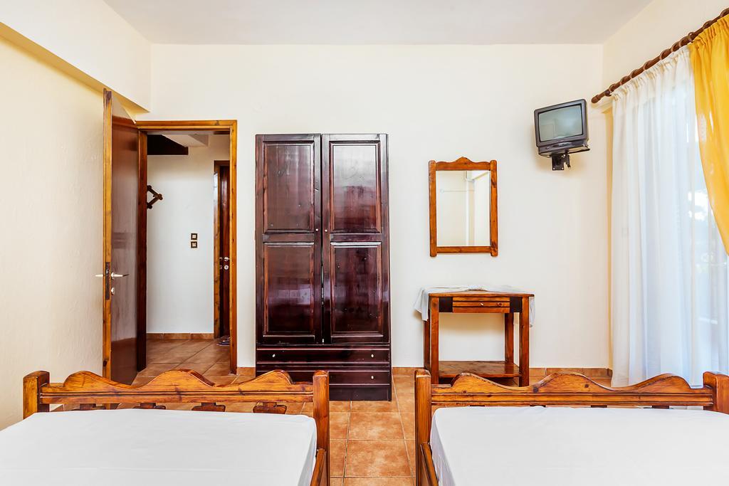 Xenios Loutra Village Karnagio Exterior photo