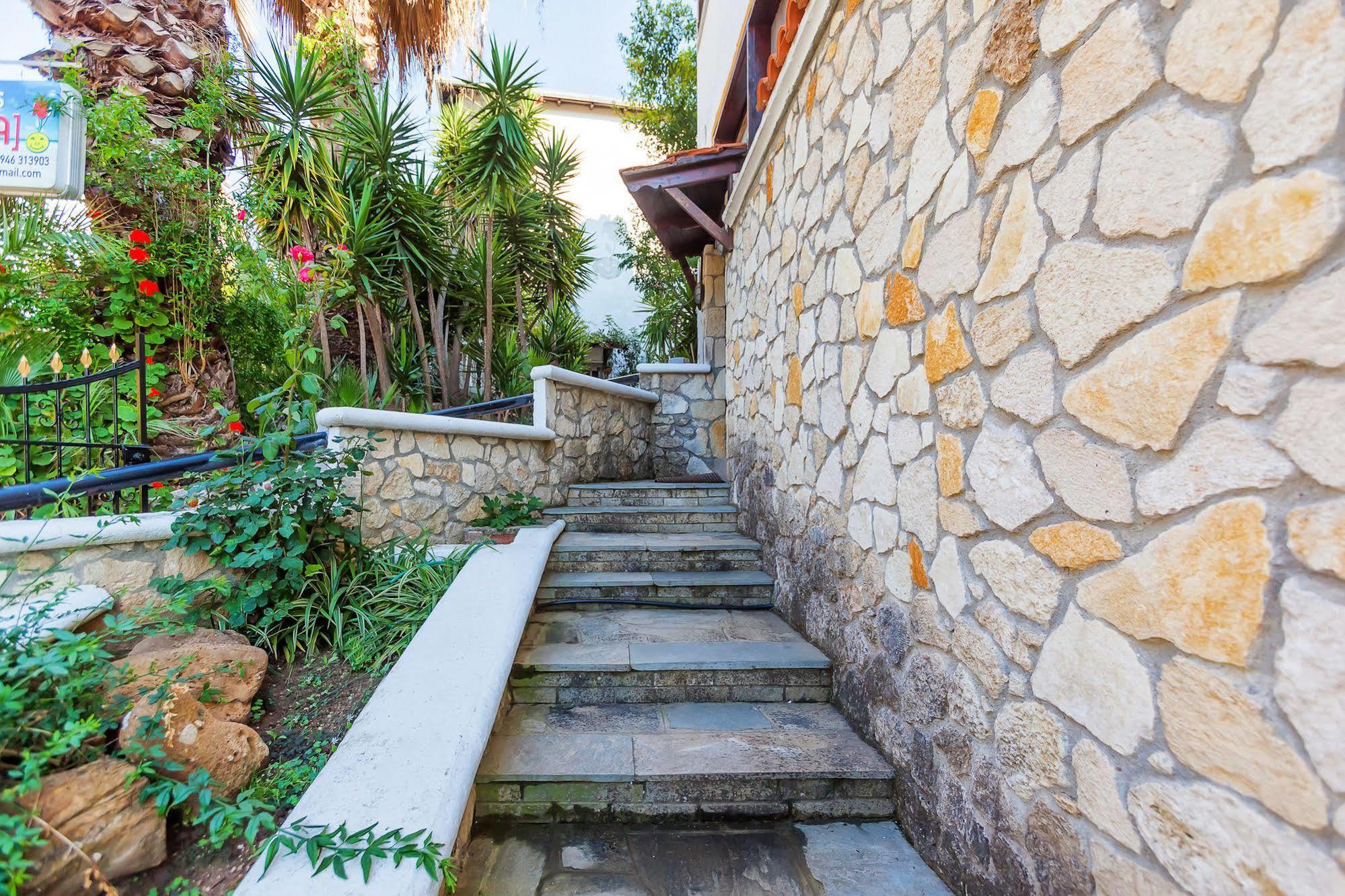 Xenios Loutra Village Karnagio Exterior photo