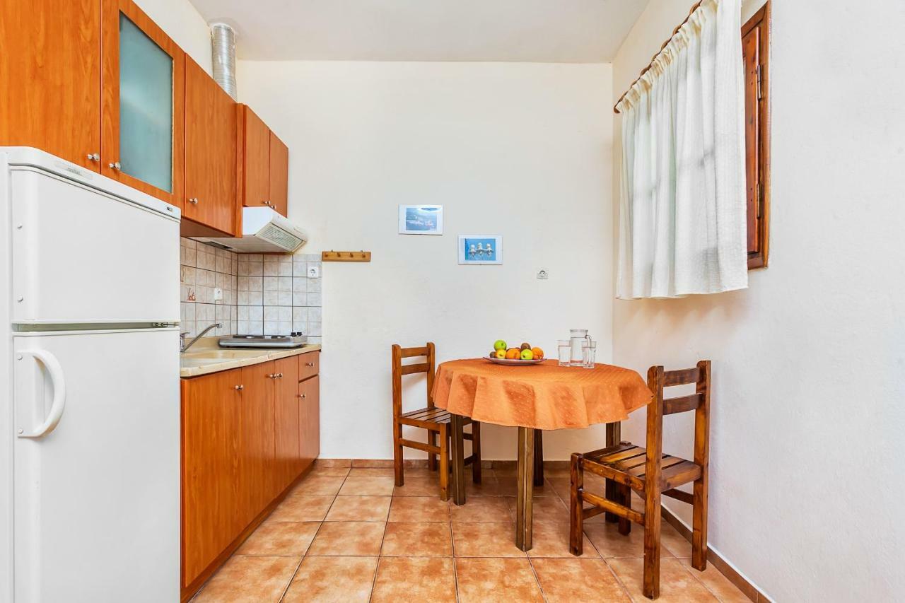 Xenios Loutra Village Karnagio Exterior photo